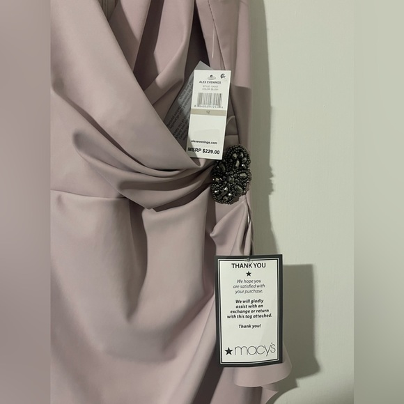 Alex Evenings Women's Slimming Short Ruched Dress with Ruffle, Size 12 - Picture 8 of 9